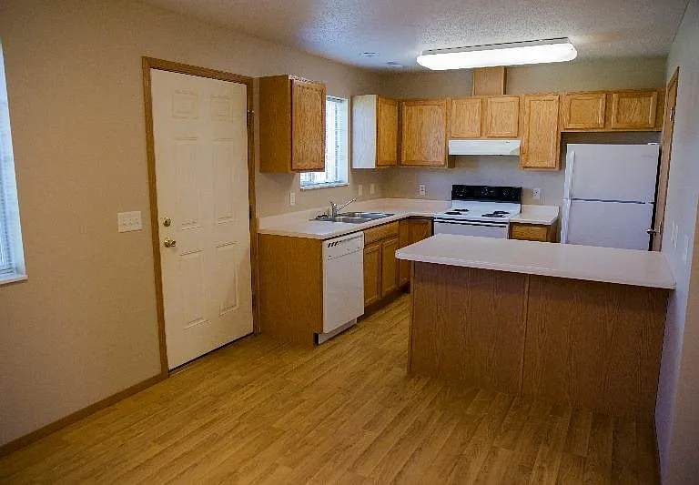 Hunters Gate Townhomes — Photo 4
