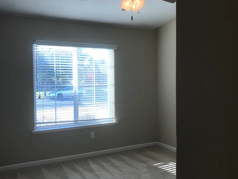 2240 Lorena Ave — Photo 13