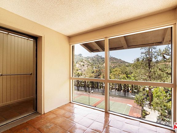 2nd image of 2700 Cahuenga Blvd E APT 4303