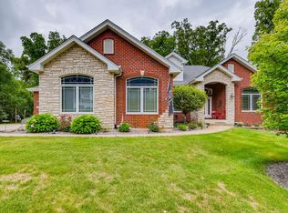 161 W Tam O Shanter Dr, Crete, IL 60417