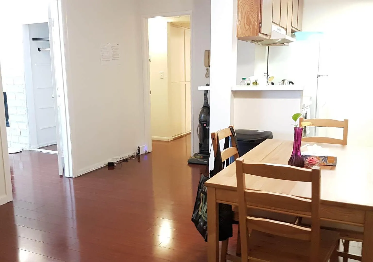 3 bed, 1015 sqft, $1,650 — Photo 4