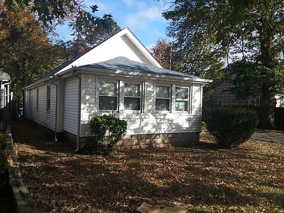 3rd image of 48 Ellison Ave