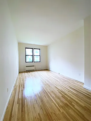 Rented by City Connections Realty | media 1