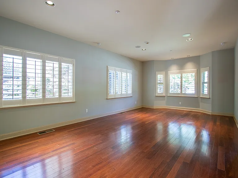111 Misty Ct — Photo 6
