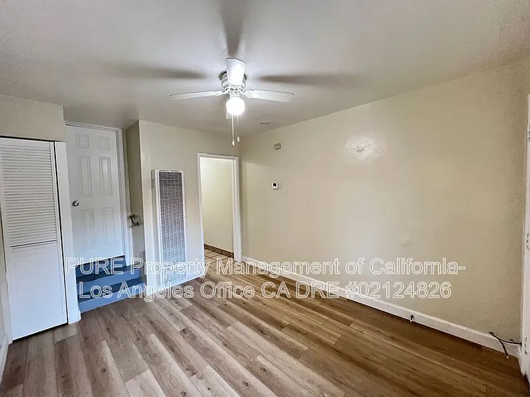 2219 Pacific Coast Hwy #16 — Photo 4