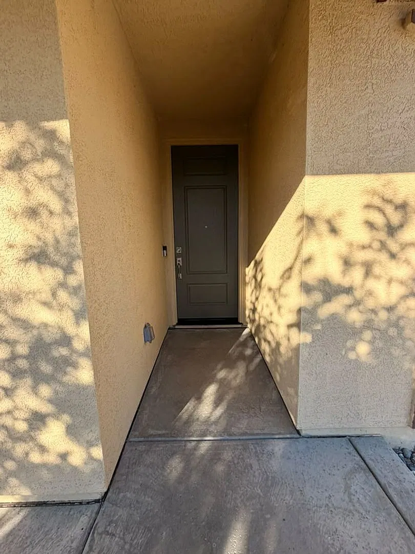 Beautifully maintained 4-bedroom, 3-bath, 2,335 sq ft in Folsom — Photo 3