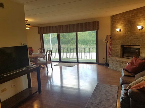 2nd image of 9193 Del Prado Dr APT 1S
