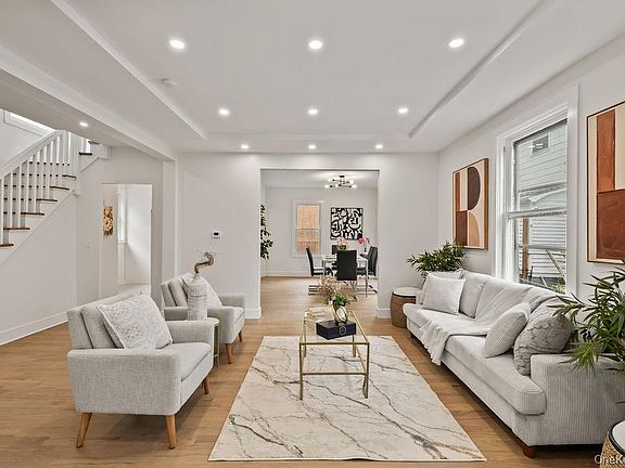4th image of 18 Anna Street