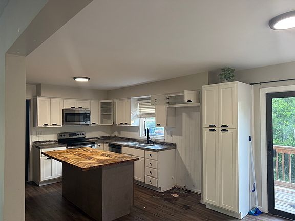 4th image of 35 Parker Rd