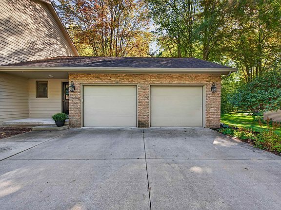 5th image of 2005 Springwood Dr