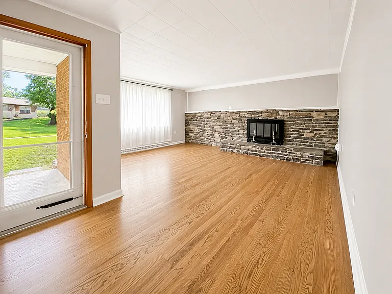8912 E Plain Dr — Photo 5