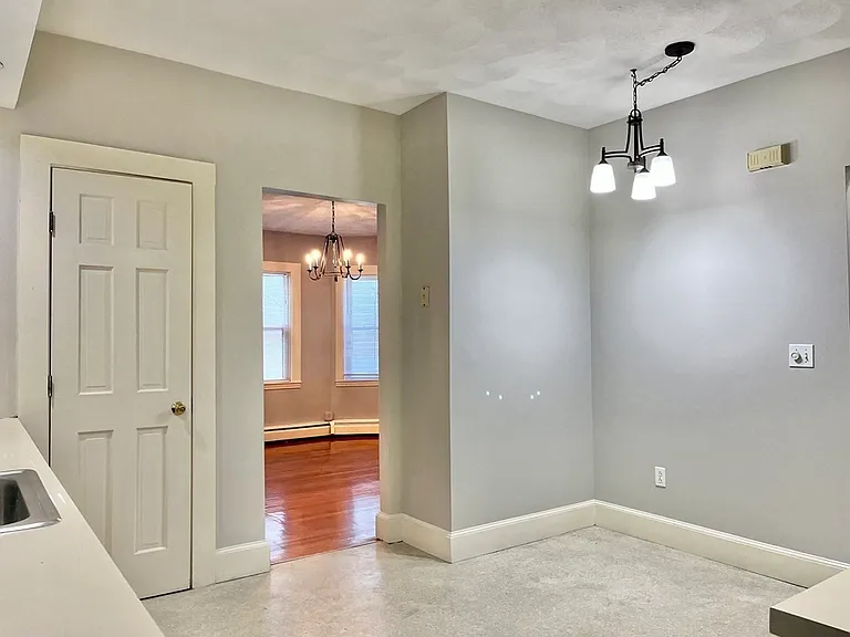 118-120 Paul Revere Rd #120 — Photo 17