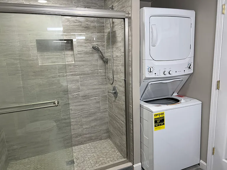 20B Oakland Ave #20B — Photo 11