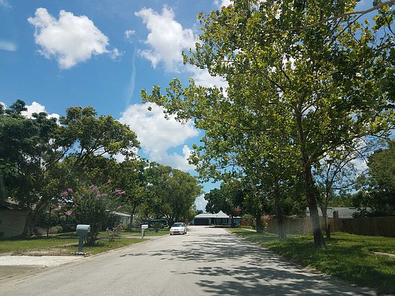 5th image of 5464 N Woodcrest Dr