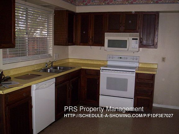 3rd image of 2326 W Onza Ave