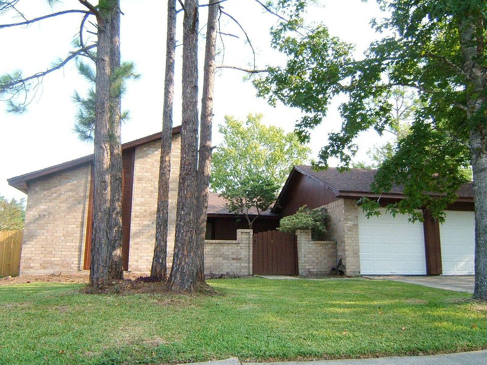 1st image of 2520 Fredericksburg Dr