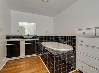 2731 Gibbon Rd, Charlotte, NC