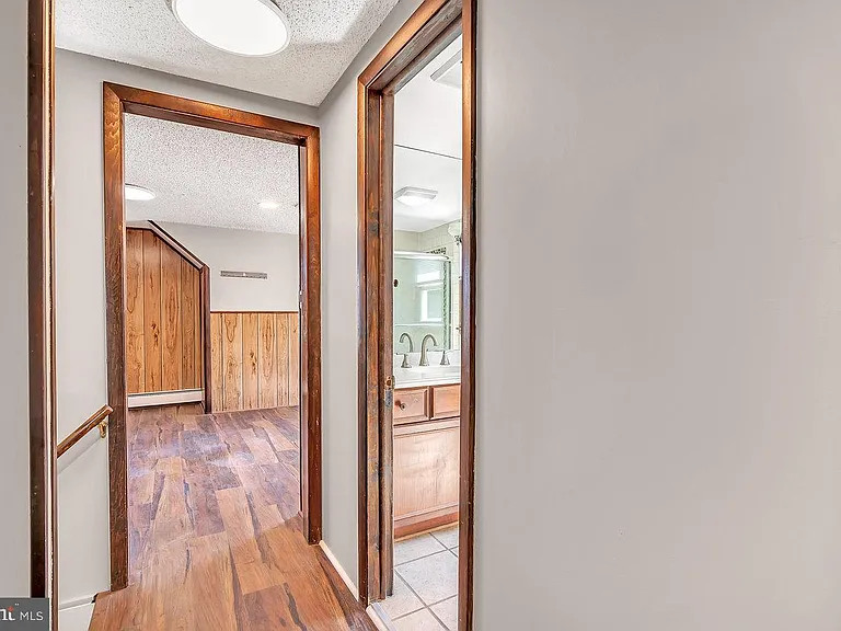 32 Cranbury Rd — Photo 15