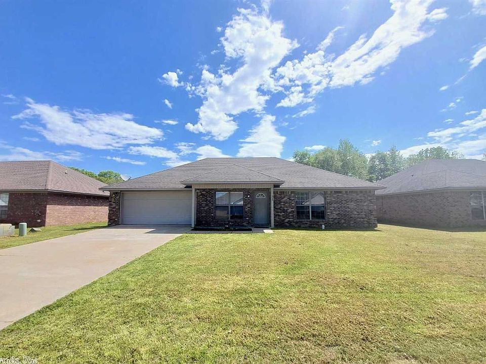 1st image of 31 Blair Dr