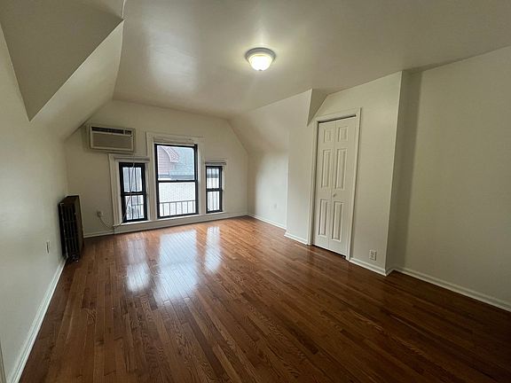 3rd image of 368 S Atlantic Ave APT 9