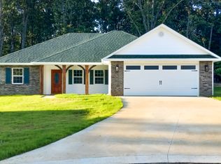 Wood Holw, Ash Flat, AR 72513
