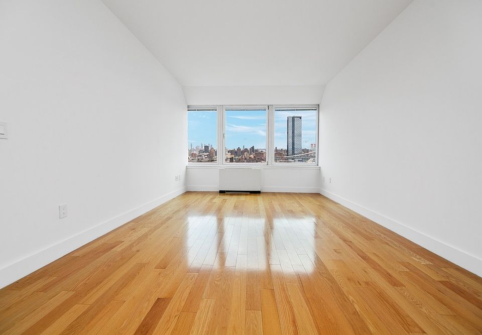 1st image of 200 Water St APT 712