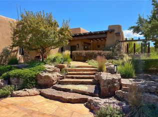 77 Headquarters Trl, Santa Fe, NM 87506