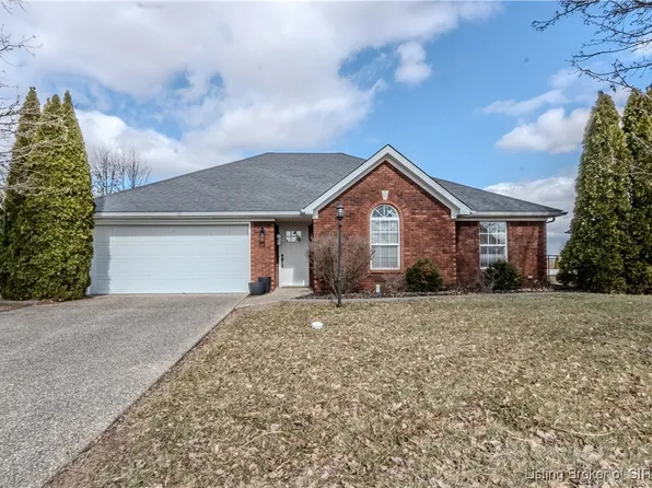 3026 Blue Sky Loop, Jeffersonville, IN 47130