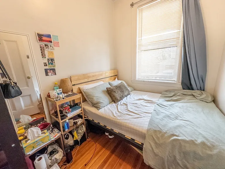589 Franklin St #1 — Photo 14