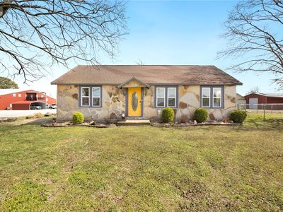 1227 W 1st Ave, Gentry, AR, 72734