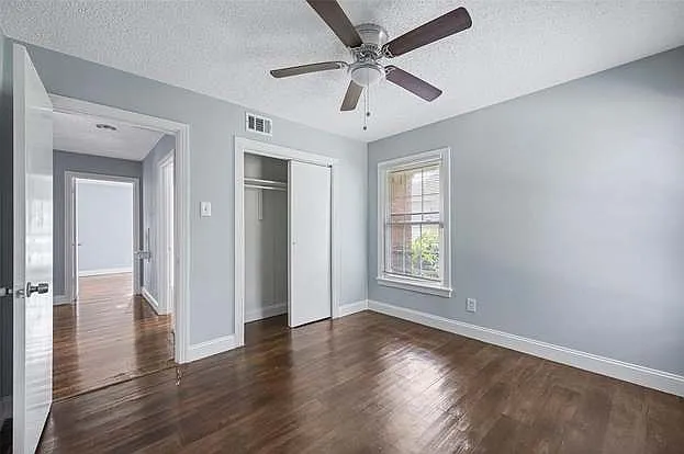 325 Paddy St — Photo 32