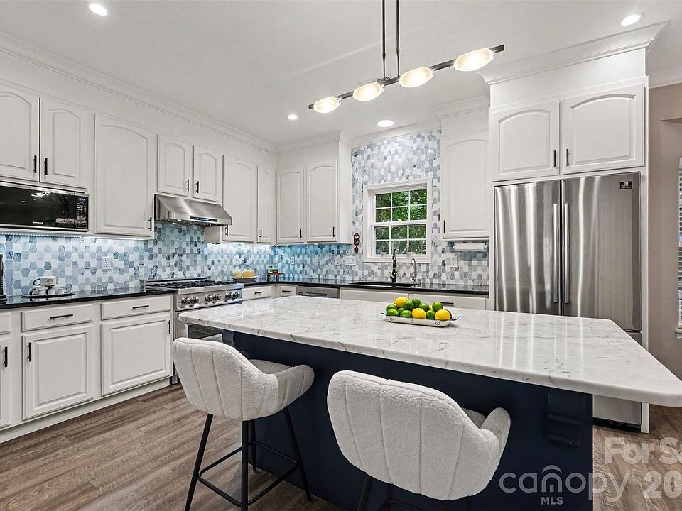 1st image of 6202 Greengate Ln
