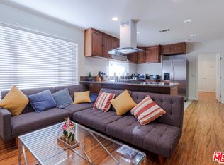 317 N Commonwealth Ave, Los Angeles, CA 90004