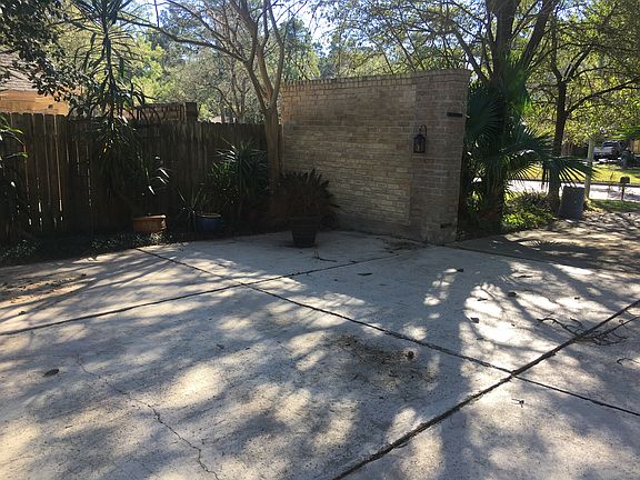 3rd image of 10510 Cypresswood Dr