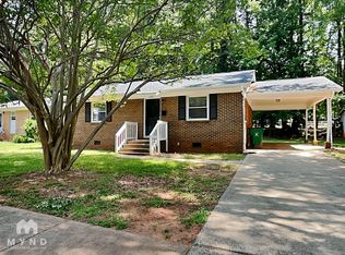 2400 Longleaf Dr, Charlotte, NC 28210