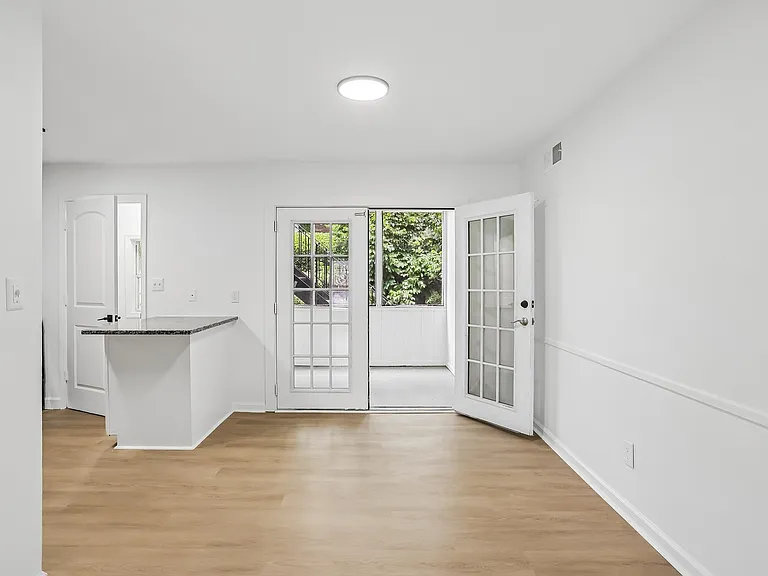 ReNew Chastain — Photo 19