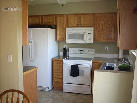 3rd image of 2503 Bearwood Ave