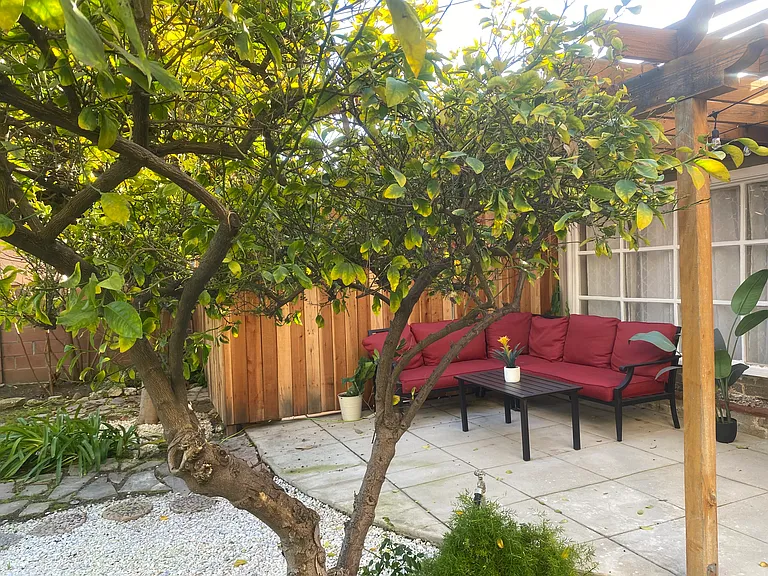 5944 Irvine Ave — Photo 12