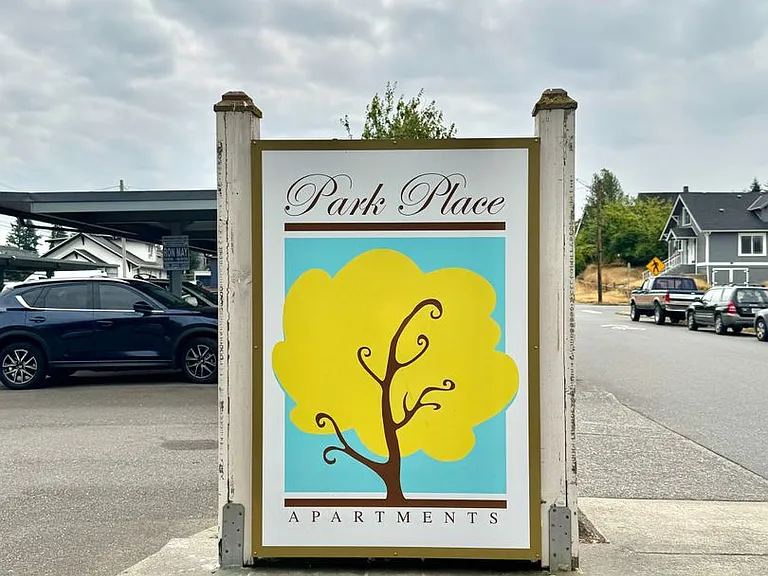 Park Place Apartments — Photo 4