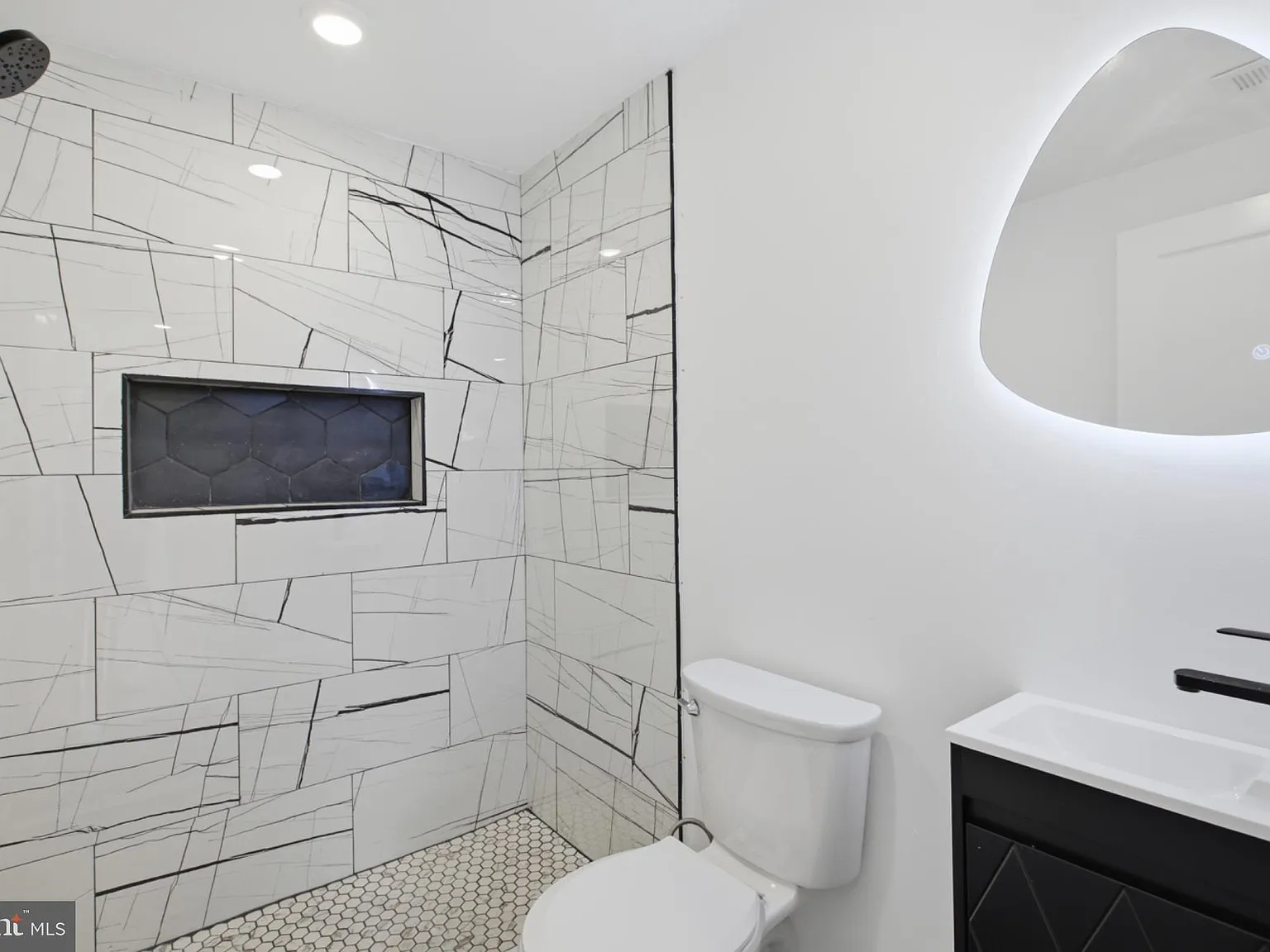 2 bed, 2.0 bath, 1804 sqft, $1,660 — Photo 4