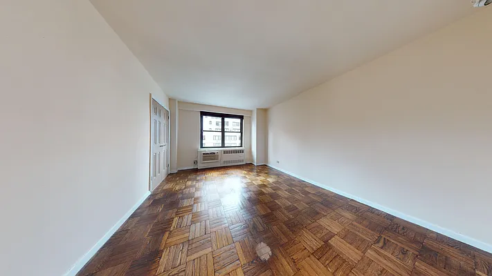 Rented by Bond New York | media 4