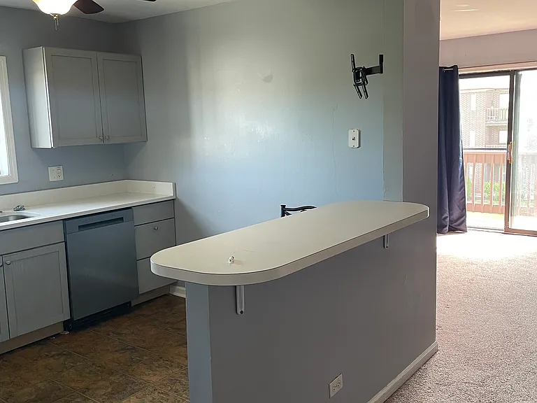 1120 Cedar St #3B — Photo 6