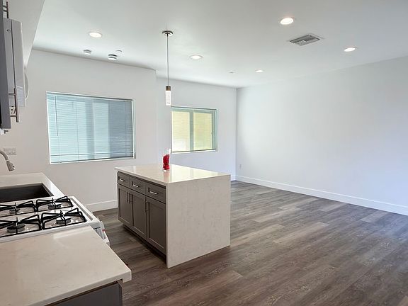 3rd image of 1491 Atlantic Ave #1491