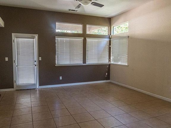 4th image of 10770 Pleasant Valley Cir