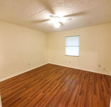 5th image of 2081 SE Stonecrop St