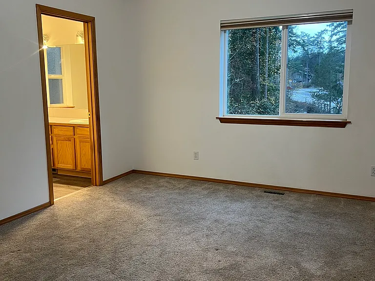 1603 Logan St — Photo 11