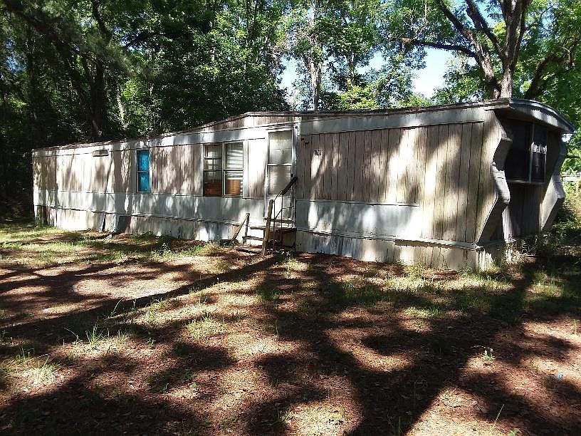 1st image of 908 W Railroad Ave