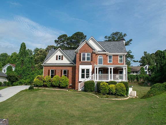 2nd image of 2735 Hanson Ct
