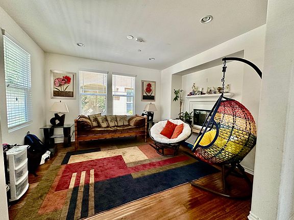 living room / extra room
