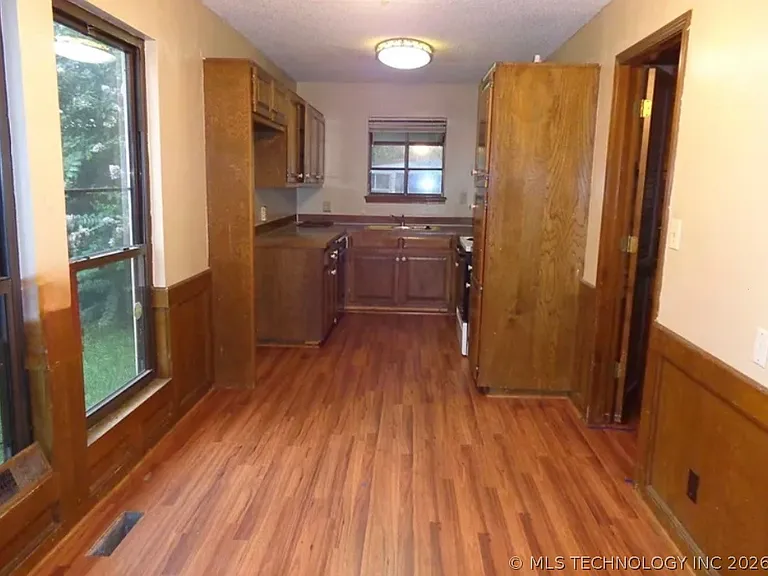3306 S 144th East Pl — Photo 5